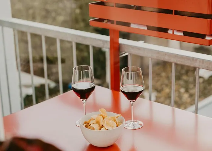 Freytag Im Uni-viertel *